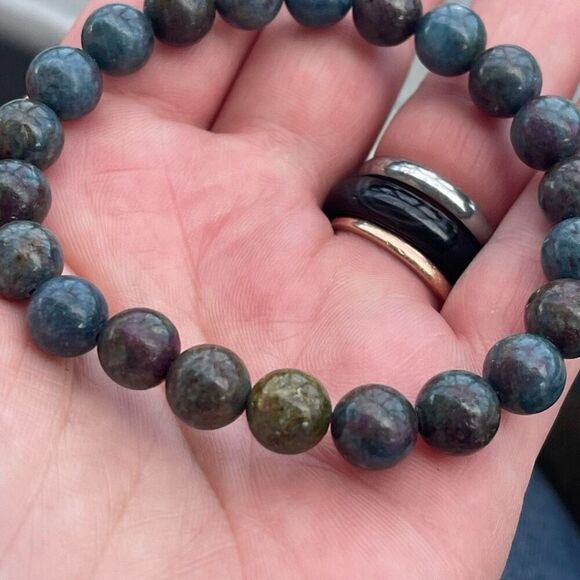 Ruby Fuchsite with Kyanite beaded bracelet 6.75” crystal healing emotional suppo - Picture 9 of 12